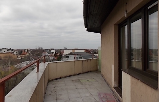 Apartament 2 camere Damaroaia cu terasă